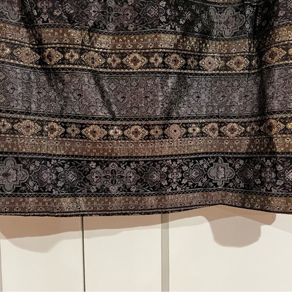 Vintage Metallic Crop Top by Positive Attitude Petite - Picture 5 of 7